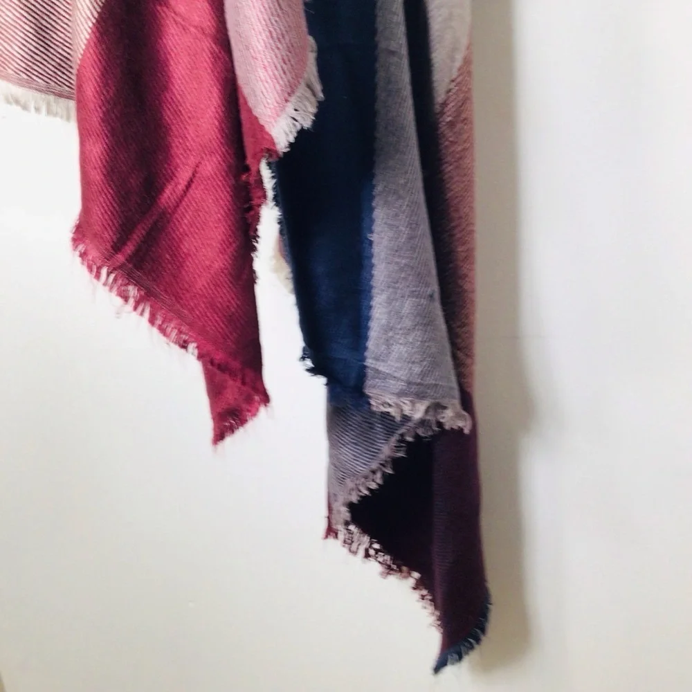 Scarf women Elegant Multicolor Throw Blanket